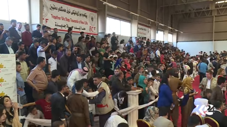 بالصور.. اربيل تحتضن عرسا جماعيا لـ 214 شابا وشابة